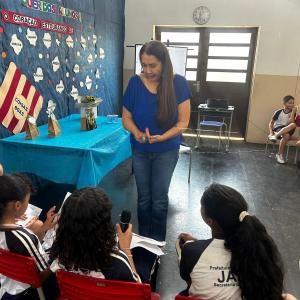 Imagem da notícia EMEF EIDMAR SANCINETTI MOMESSO RECEBE A VISITA ILUSTRE DE VINA FERREIRA