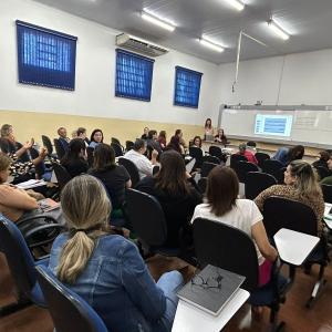 Imagem da notícia PLANO DECENAL SOCIOEDUCATIVO DE JAHU ENTRA NA FASE DE ELABORAÇÃO DAS METAS E DIRETRIZES