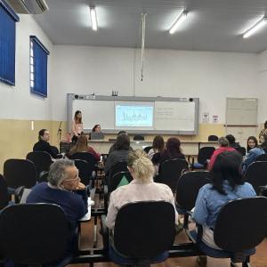 Imagem da notícia PLANO DECENAL SOCIOEDUCATIVO DE JAHU ENTRA NA FASE DE ELABORAÇÃO DAS METAS E DIRETRIZES