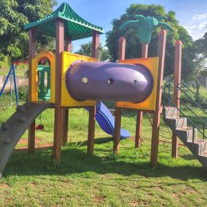 Imagem da notícia PREFEITURA GARANTE DIVERSÃO COM PARQUINHOS EM DIVERSOS BAIRROS DA CIDADE