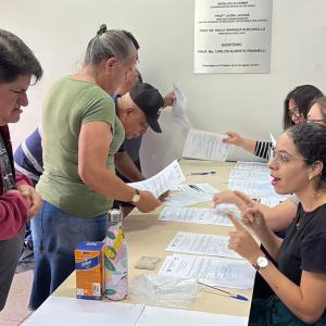 Imagem da notícia REGULARIZAÇÃO FUNDIÁRIA AVANÇA, CONTEMPLANDO MAIS DEZENAS DE FAMÍLIAS DO ORLANDO OMETTO II