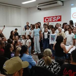 Imagem da notícia BANDA E CORAL DO GURI-JAHU BRILHAM EM NOITE MUSICAL!