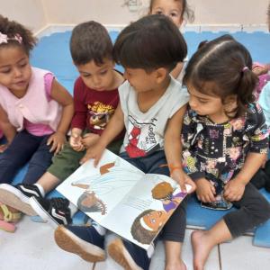 Imagem da notícia ESCOLAS DA REDE MUNICIPAL CELEBRAM A CONSCIÊNCIA NEGRA COM MUITO CARINHO E APRENDIZAGEM