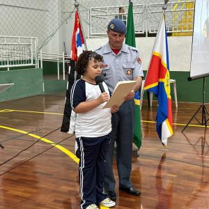Imagem da notícia  ‘PROGRAMA BOMBEIRO NA ESCOLA’ FORMA ALUNOS DE MAIS OITO ESCOLAS