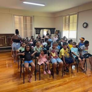 Imagem da notícia CRIANÇAS DO JARDIM MARIA LUIZA IV VISITAM O MUSEU MUNICIPAL