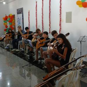 Imagem da notícia GURI 30 ANOS - UM SHOW DE VOZES, RITMOS E HISTÓRIA