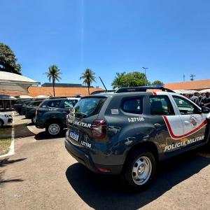 Imagem da notícia POLÍCIA MILITAR RECEBE NOVAS VIATURAS