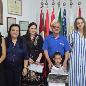 Imagem da notícia ALUNOS DA REDE MUNICIPAL SÃO PREMIADOS NO CONCURSO DE DESENHO “SUPER NOEL EM AÇÃO POR JAHU!”, DO ROTARY