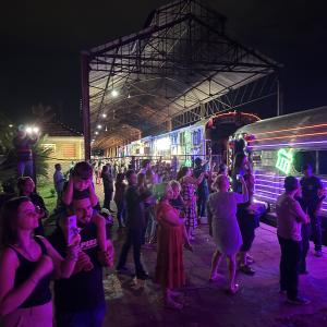 Imagem da notícia TREM ILUMINADO PASSA POR JAHU