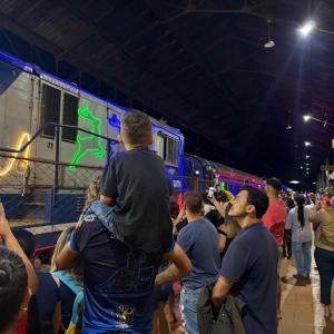 Imagem da notícia TREM ILUMINADO PASSA POR JAHU