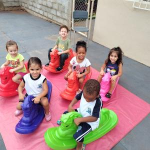 Imagem da notícia PREFEITURA ENTREGA NOVOS BRINQUEDOS PARA AS CRECHES MUNICIPAIS