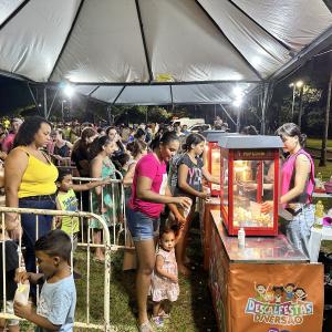 Imagem da notícia PAPAI NOEL DESCE DE TIROLESA NO PARQUE DO RIO JAÚ