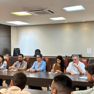 Imagem da notícia PREFEITURA FAZ REUNIÃO SOBRE APLICAÇÃO DE PRODUTOS AGRÍCOLAS