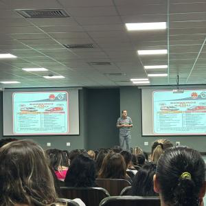 Imagem da notícia PREFEITURA REALIZA CURSO SOBRE PRIMEIROS SOCORROS, SAÚDE E SEGURANÇA NO AMBIENTE ESCOLAR