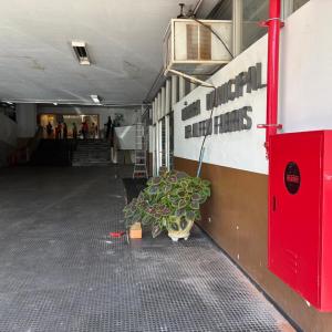 Imagem da notícia PREFEITURA INSTALA EQUIPAMENTOS DE COMBATE À INCÊNDIO NO PAÇO MUNICIPAL