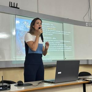 Imagem da notícia SERVIDORES DA EDUCAÇÃO PARTICIPAM DE PALESTRA