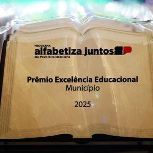 Imagem da notícia ESCOLAS DE JAHU RECEBEM O 'PRÊMIO EXCELÊNCIA EDUCACIONAL'