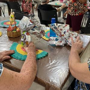 Imagem da notícia COELHINHO SEGUE PASSEANDO POR NOSSA CIDADE!