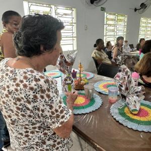 Imagem da notícia COELHINHO SEGUE PASSEANDO POR NOSSA CIDADE!