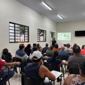 Imagem da notícia PRODUTORES E COMERCIANTES PARTICIPAM DE ENCONTRO COM ORIENTAÇÕES E APOIO AO NEGÓCIO RURAL