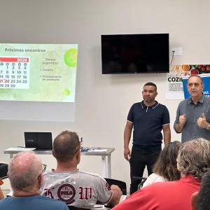 Imagem da notícia PRODUTORES E COMERCIANTES PARTICIPAM DE ENCONTRO COM ORIENTAÇÕES E APOIO AO NEGÓCIO RURAL