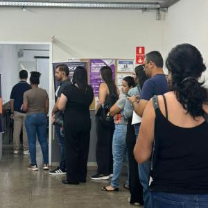 Imagem da notícia O FEIRÃO DO EMPREGO TÁ ROLANDO