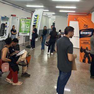 Imagem da notícia O FEIRÃO DO EMPREGO TÁ ROLANDO