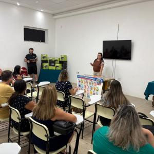 Imagem da notícia PREFEITURA COMPRA NOVOS MATERIAIS E EQUIPAMENTOS PARA ENSINO DE INGLÊS NAS ESCOLAS