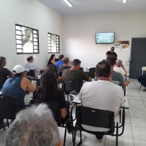 Imagem da notícia PRODUTORES RURAIS RECEBEM ORIENTAÇÕES SOBRE LINHAS DE CRÉDITO E INVESTIMENTOS