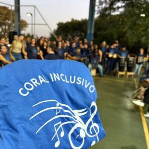 Imagem da notícia PELA PRIMEIRA VEZ, PREFEITURA ENTREGA UNIFORMES AO CISC