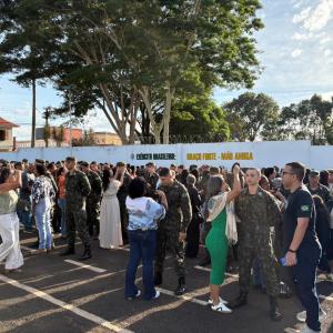 Imagem da notícia PREFEITURA PARTICIPA DE EVENTO ORGANIZADO PELO TIRO DE GUERRA EM HOMENAGEM AO 'DIA DAS MÃES'