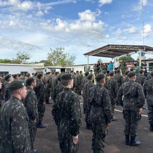 Imagem da notícia PREFEITURA PARTICIPA DE EVENTO ORGANIZADO PELO TIRO DE GUERRA EM HOMENAGEM AO 'DIA DAS MÃES'