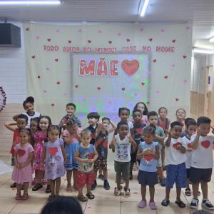 Imagem da notícia UNIDADES ESCOLARES DA REDE MUNICIPAL DE ENSINO CELEBRAM E COMEMORAM O DIA DAS MÃES