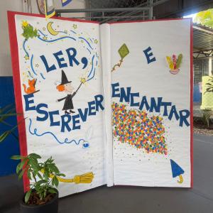 Imagem da notícia UNIDADES ESCOLARES DA REDE MUNICIPAL REALIZAM MOSTRA LITERÁRIA
