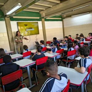 Imagem da notícia TRÂNSITO SEGURO É TEMA DE PALESTRAS EM ESCOLAS DE JAHU