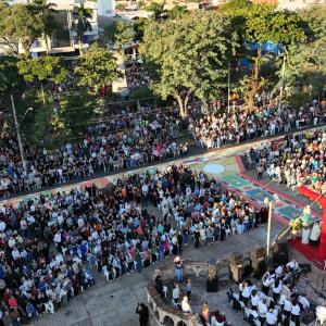 Imagem da notícia CELEBRAÇÃO DE CORPUS CHRISTI REÚNE MILHARES DE FIÉIS