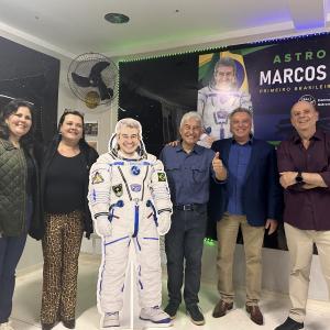Imagem da notícia SENADOR ASTRONAUTA MARCOS PONTES VISITA O CEAJ EM JAHU