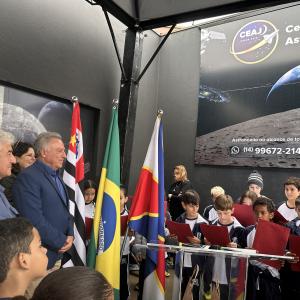 Imagem da notícia SENADOR ASTRONAUTA MARCOS PONTES VISITA O CEAJ EM JAHU