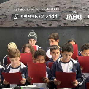 Imagem da notícia SENADOR ASTRONAUTA MARCOS PONTES VISITA O CEAJ EM JAHU