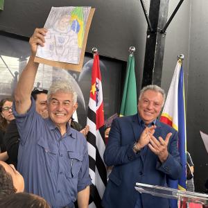 Imagem da notícia SENADOR ASTRONAUTA MARCOS PONTES VISITA O CEAJ EM JAHU