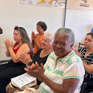Imagem da notícia ESCOLA DE MODA CELEBRA A FORMATURA DE NOVA TURMA DO CURSO GRATUITO DE COSTURA
