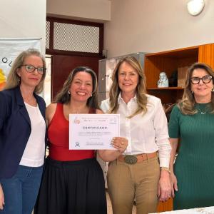 Imagem da notícia ESCOLA DE MODA CELEBRA A FORMATURA DE NOVA TURMA DO CURSO GRATUITO DE COSTURA