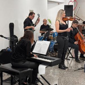 Imagem da notícia FESTIVAL DE INVERNO: MAIS UM FIM DE SEMANA DE CASA CHEIA E MUITA MÚSICA