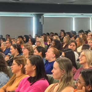 Imagem da notícia REPLANEJAMENTO DO SEGUNDO SEMESTRE LETIVO É MARCADO POR PALESTRA INSPIRADORA AOS PROFESSORES DA REDE MUNICIPAL