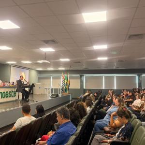 Imagem da notícia REPLANEJAMENTO DO SEGUNDO SEMESTRE LETIVO É MARCADO POR PALESTRA INSPIRADORA AOS PROFESSORES DA REDE MUNICIPAL