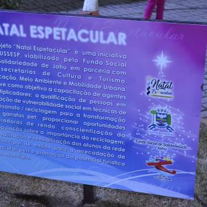Imagem da notícia Fundo Social de Solidariedade e Secretaria de Cultura e Turismo inauguram Árvore do Projeto “Natal Espetacular” - FOTOS
