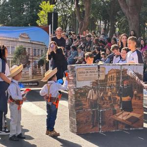 Imagem da notícia JAHU CELEBRA 173 ANOS COM DESFILE MARCADO POR HISTÓRIA, CULTURA E EMOÇÃO