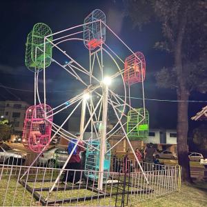 Imagem da notícia FIM DE SEMANA DE CARROS ANTIGOS, MÚSICA E MUITA GENTE NA PRAÇA DO MUSEU