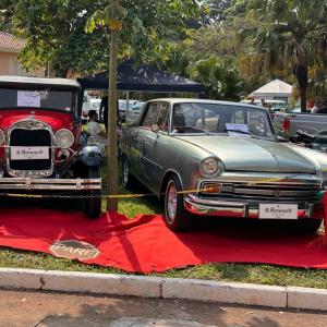 Imagem da notícia FIM DE SEMANA DE CARROS ANTIGOS, MÚSICA E MUITA GENTE NA PRAÇA DO MUSEU