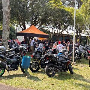 Imagem da notícia FIM DE SEMANA DE CARROS ANTIGOS, MÚSICA E MUITA GENTE NA PRAÇA DO MUSEU